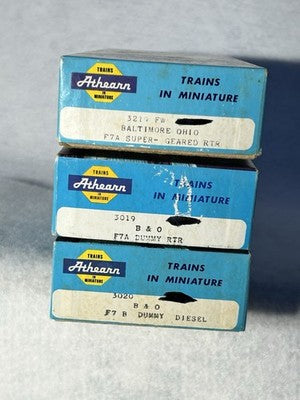 Cool Athearn Baltimore & Ohio RR F-7 A-B-A/6-Car Pass Set HO A & B Powered