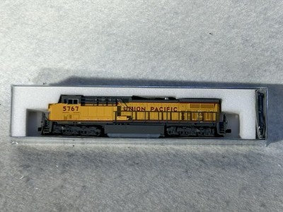 Beautiful KATO Union Pacific RR AC4400W Diesel Engine N GAUGE