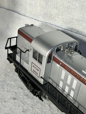 Nice Lionel NYS & W RR ALCO RS-3 Loco With Display Case O Gauge