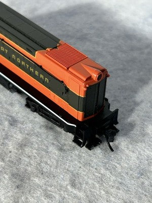 Colorful Atlas Great Northern RR VO-1000 Switcher  Locomotive N Gauge DCC Ready