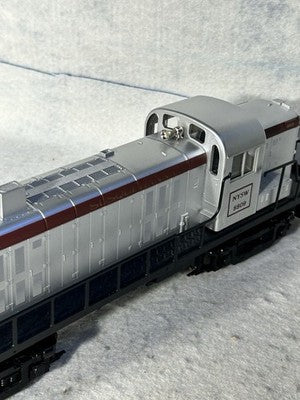 Nice Lionel NYS & W RR ALCO RS-3 Loco With Display Case O Gauge
