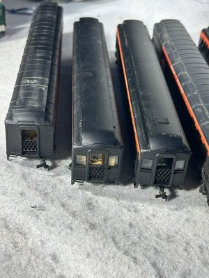 Nice Rivarossi New Haven RR 7-Car Passenger Set HO; 3 Lighted/Interiors(Ex Boxes