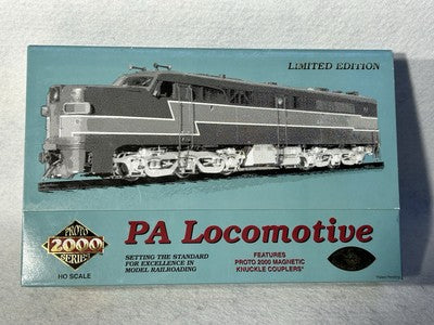 Nice Proto/Rivarossi  Lehigh Valley PA engine/ 7 Car Passenger Set, HO
