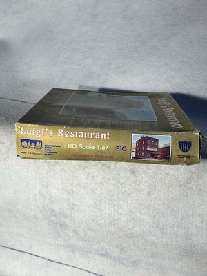 Nice IHC Luigi’s Restaurant Commercial Building Kit HO