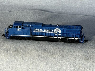Stately Spectrum Conrail RR Dash 8-40CW Locomotive N Gauge