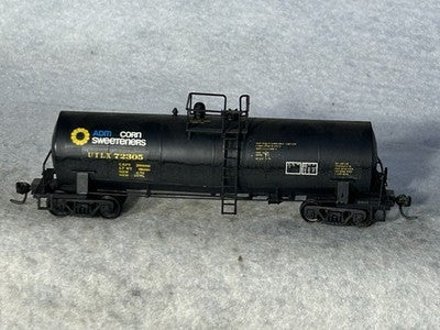 Nice Atlas UTLX Corn Sweeteners Single Dome Tank Car HO (Ex Box)