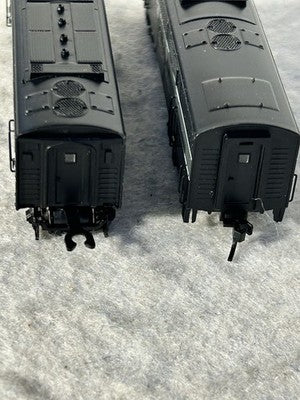 Nice Intermountain New York Central RR  Lightning FT-A/B Both Powered Loco Set N