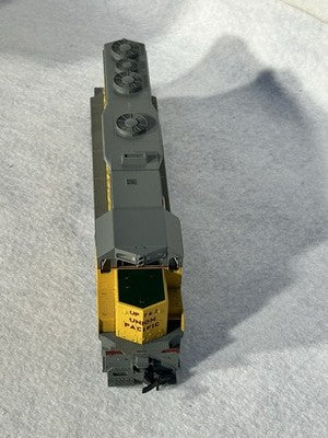 Stalwart KATO Union Pacific Railroad GP-35 Diesel Engine HO