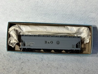 Nice Athearn Mixed Road 4-Bay Cylindrical Hopper Cars HO