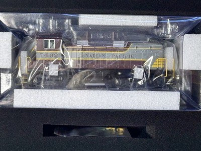 Nice Rapido Canadian Pacific RR SW-9 Switcher Engine #7402 DCC Ready HO