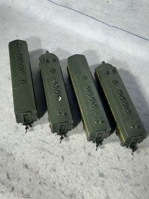 Cool Athearn Pennsylvania RR F-7 A-B-B-A Engine Set HO 2 Powered; 2 Unpowered