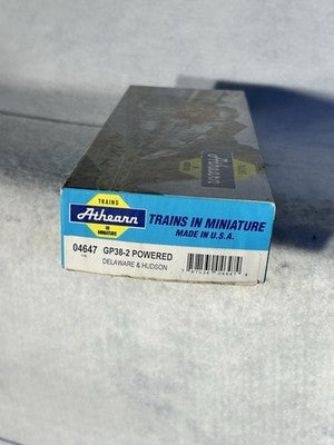 Cool Athearn Blue Box Delaware & Hudson  GP-38-2 Locomotive HO