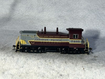 Nice Rapido Canadian Pacific RR SW-9 Switcher Engine #7402 DCC Ready HO