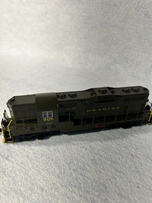 Handsome Atlas Reading Railroad GP-7 Loco HO (Incorrect Box)
