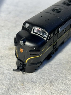 Stout Stewart/KATO  F-7-A/B Phase I Late PENNSY Locos Both Powered