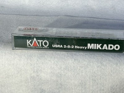 Classic KATO Union Pacific RR 2-8-2 Heavy Mikado Loco N Gauge