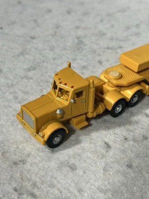 Cool Smart Toys 34 Wheeler Heavy Duty Low Boy Tractor Trailer HO (Ex Box)