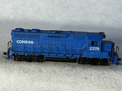 Nice Athearn Custom Painted Conrail RR  GP-35 Diesel Engine HO