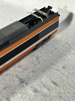 Sleek LIMA  Golden Series HO InterCity Train Set Pwrd. Loco, Dummy, 2 Pass. Cars