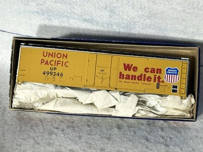 Cool Roundhouse Union Pacific RR 50’ Box Car Kit HO