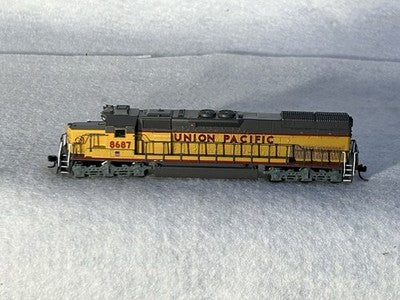 Nice Intermountain Union Pacific RR SD-40T-2 Tunnel Motor Locomotive DCC Ready N