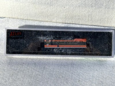 Gorgeous Atlas Great Northern RR VO-1000 Switcher  Locomotive N Gauge DCC Ready