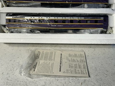 Beautiful MTH Atlantic Coast Line RR 3 Engine/2 Passenger Car Set O Gauge Car