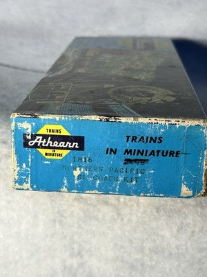 Nice Athearn Northern Pacific RR 5 Car Passenger Set HO