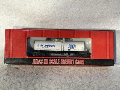 Nice Atlas Single JM Huber Kaolin Single Dome Tank Car HO