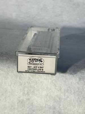 Nice Atlas New York Central RR 4-Bay Cylindrical Hopper Car N Gauge