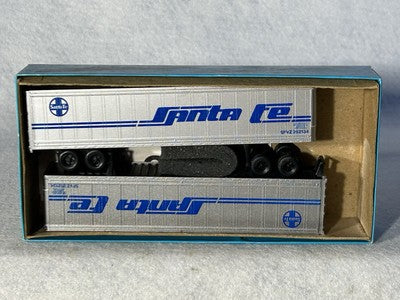 Cool Athearn Trailer Train HO 20 Cars + Trailers With End Of Train Light