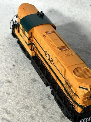 Rare  Atlas/KATO Alco RS-11 Maine Central RR Loco HO