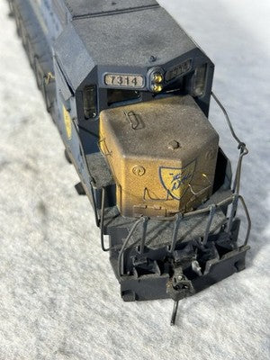 Athearn Custom Painted/Detailed Weathered D & H RR GP-38-2 Loco HO(Ex 1 Awning)