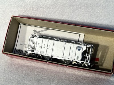 Cool Branchline Models D & H 2-Bay Covered Hopper Cars HO