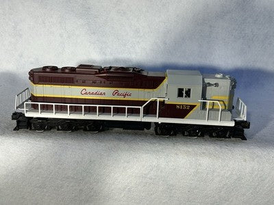 Lionel O Gauge Canadian Pacific SD-24 Maple Leaf Limited Train Set