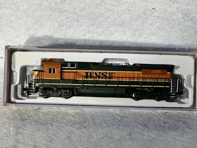 Gorgeous Atlas BNSF RR Dash-8-40B DCC Ready Locomotive N Gauge