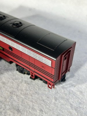 Nice Stewart Lehigh Valley RR F-7A/B Set A Pwrd./B Unpwrd. HO
