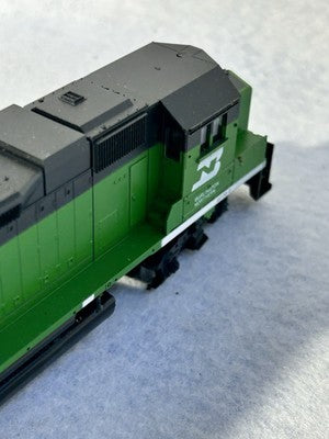Nice Athearn Burlington Northern RR GP-38-2 Diesel Engine HO