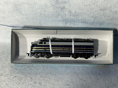 Cool Athearn Baltimore & Ohio RR F-7 A-B-A/6-Car Pass Set HO A & B Powered