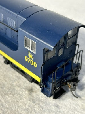 Sharp Walthers HR-10-44 Central Of New Jersey RR HO Switcher ( Incorrect Box)