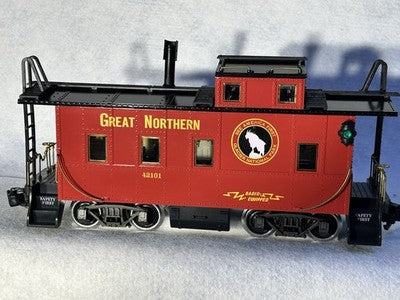 Nice REA G Scale  Caboose  Great Northern RR