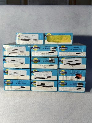 Cool Athearn Trailer Train HO 20 Cars + Trailers With End Of Train Light