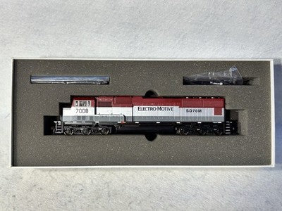 Nice Athearn Genesis EMD SD-70M Lease Unit Diesel Engine DCC Ready HO
