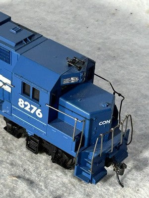 Handsome Athearn Blue Box Conrail GP-38-2 Locomotive HO
