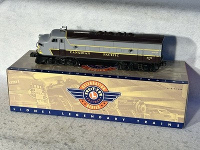 Beautiful Lionel Celebration Series Post War Canadian Pacific  Train Set  0 Ga.