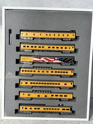 Cool KATO Union Pacific RR Excursion Train 7-Car Set N Gauge