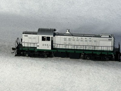 Rare ATLAS SILVER Experimental Paint Scheme  NYS&W RS-1 Loco HO DCC Ready