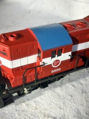 Beautiful Lionel Service Station Train Set Minneapolis & St. Paul RR O Gauge