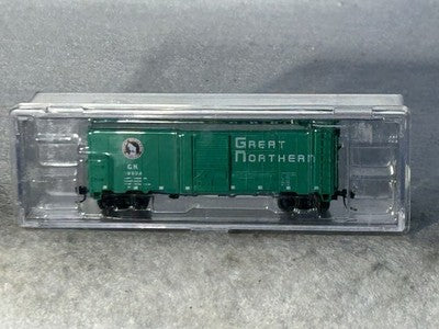 Nice Intermountain Great Northern RR 40’ Box Car N Gauge