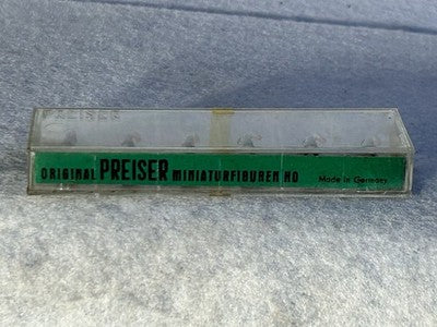 People HO GAUGE (PRICE IS PER INDIVIDUAL PACK OF 5; PLEASE SPECIFY CHOICE)